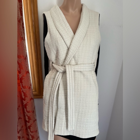 NWT Serene Travels vest tie expedition perfect for spring and travel - Picture 2 of 16